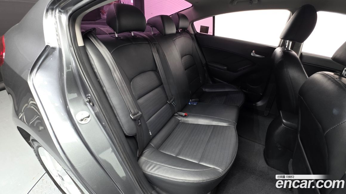 Kia K3 2016