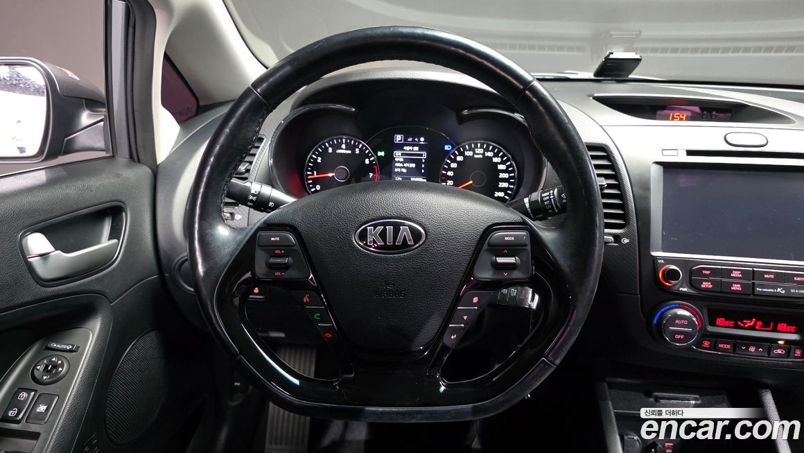 Kia K3 2016