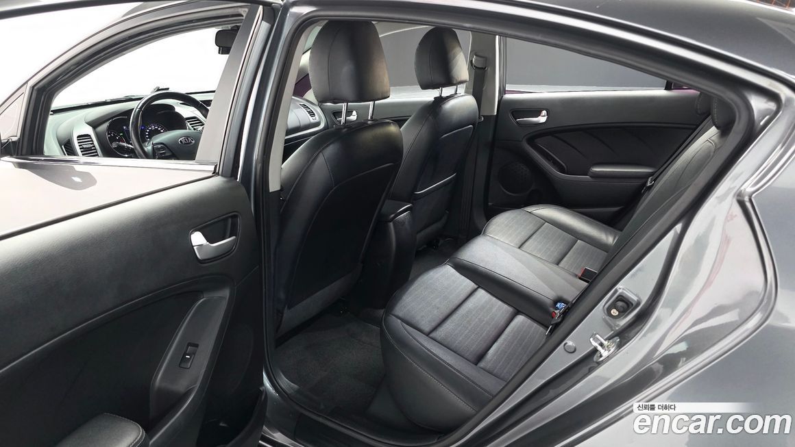 Kia K3 2016