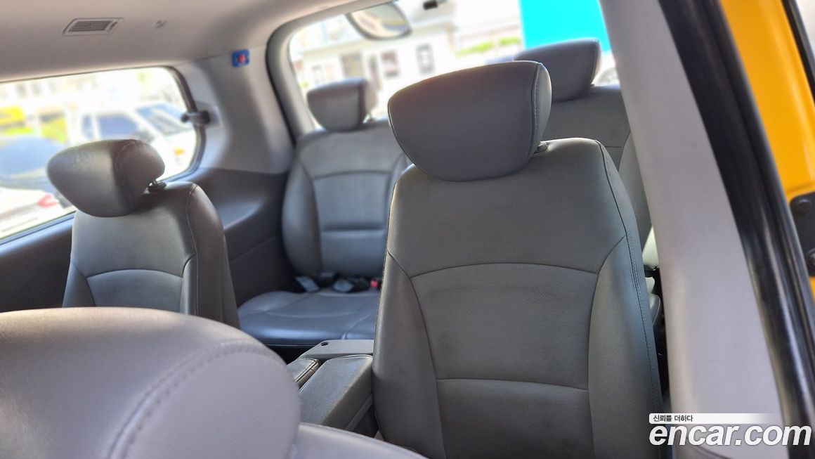 Hyundai Starex 2013