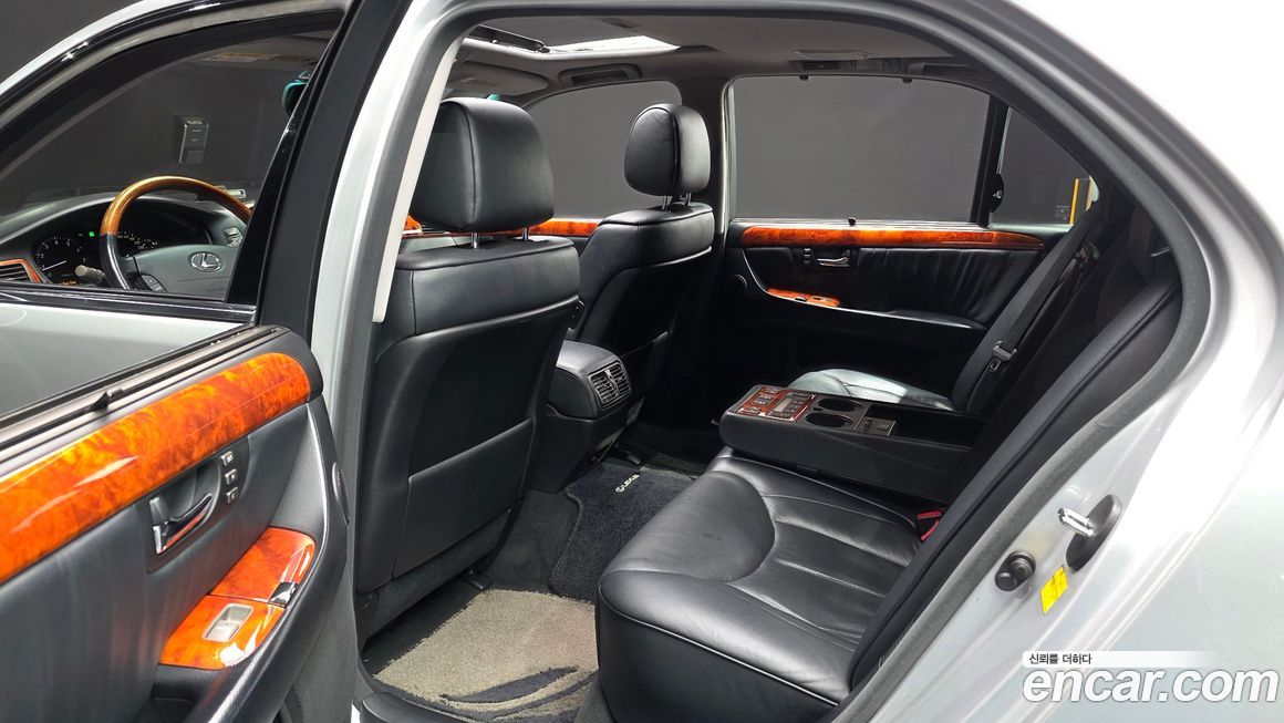 Lexus LS 2006