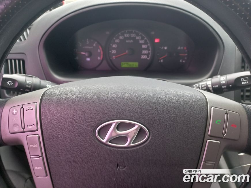 Hyundai Starex 2011