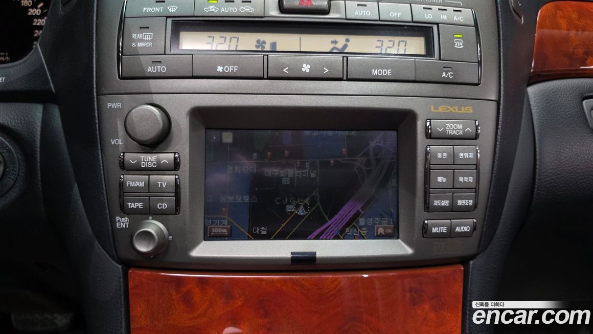 Lexus LS 2006