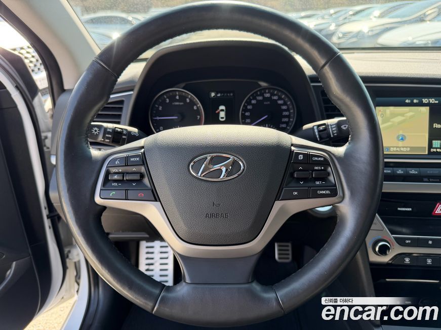 Hyundai AVANTE 2016