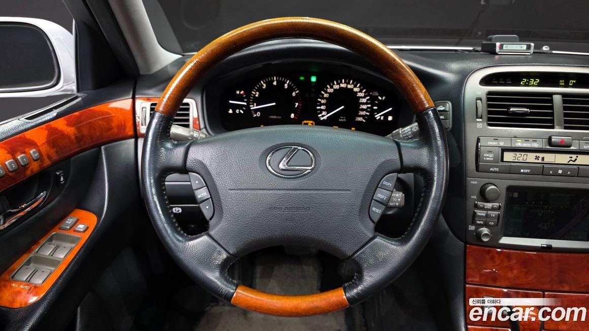Lexus LS 2006
