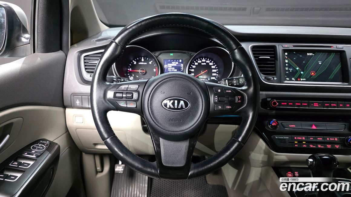 Kia Canival 2015