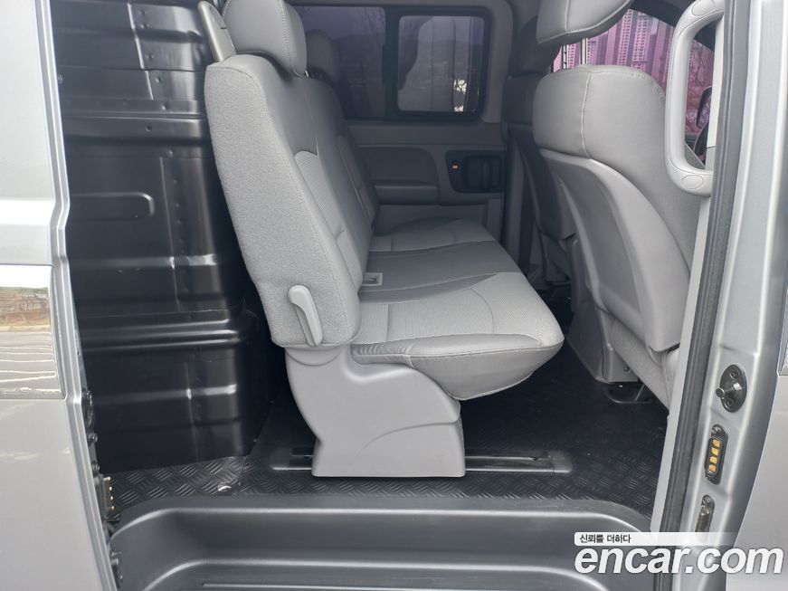 Hyundai Starex 2011