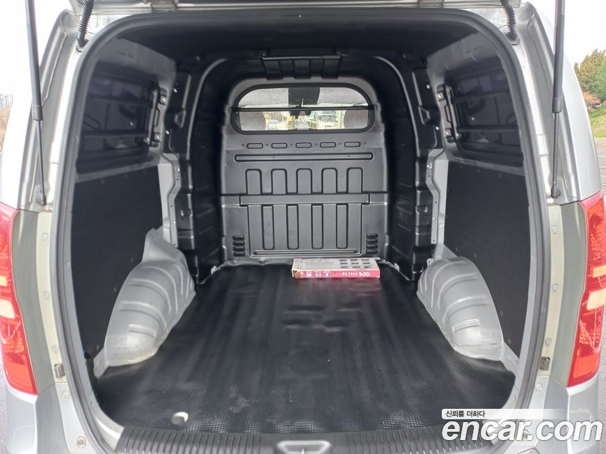 Hyundai Starex 2011