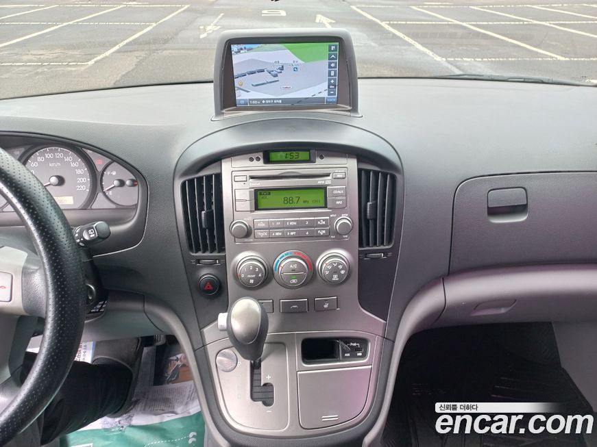 Hyundai Starex 2011