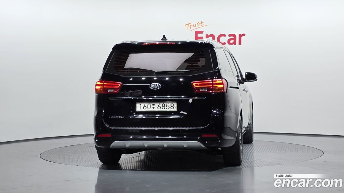 Kia Canival 2019