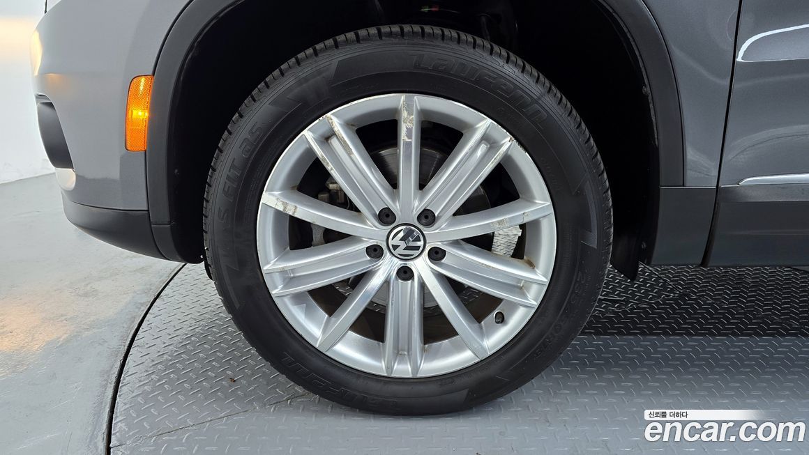 Volkswagen Tiguan 2014