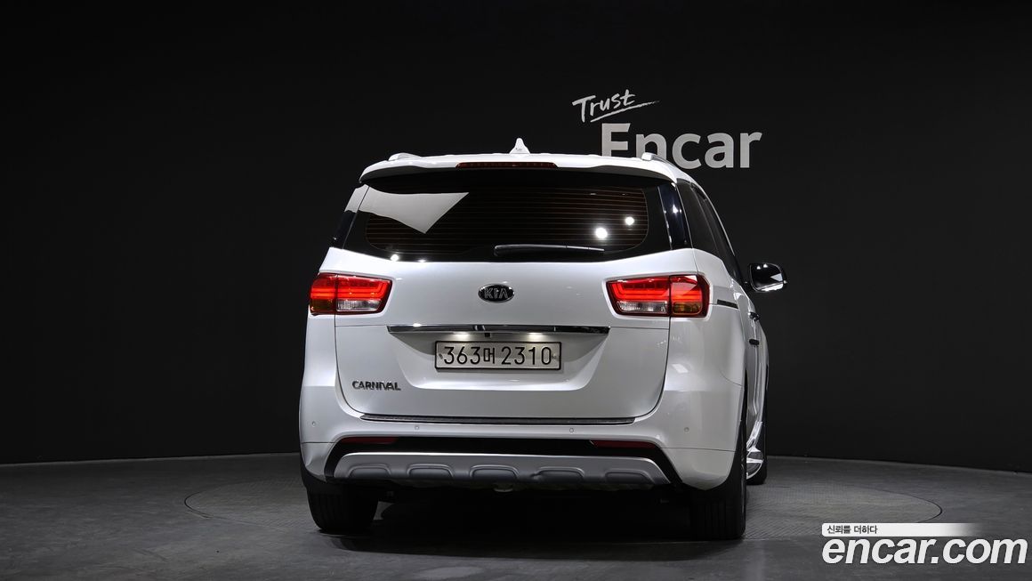 Kia Canival 2017