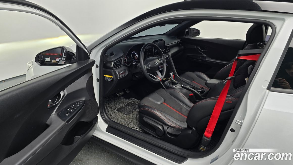 Hyundai Veloster 2018