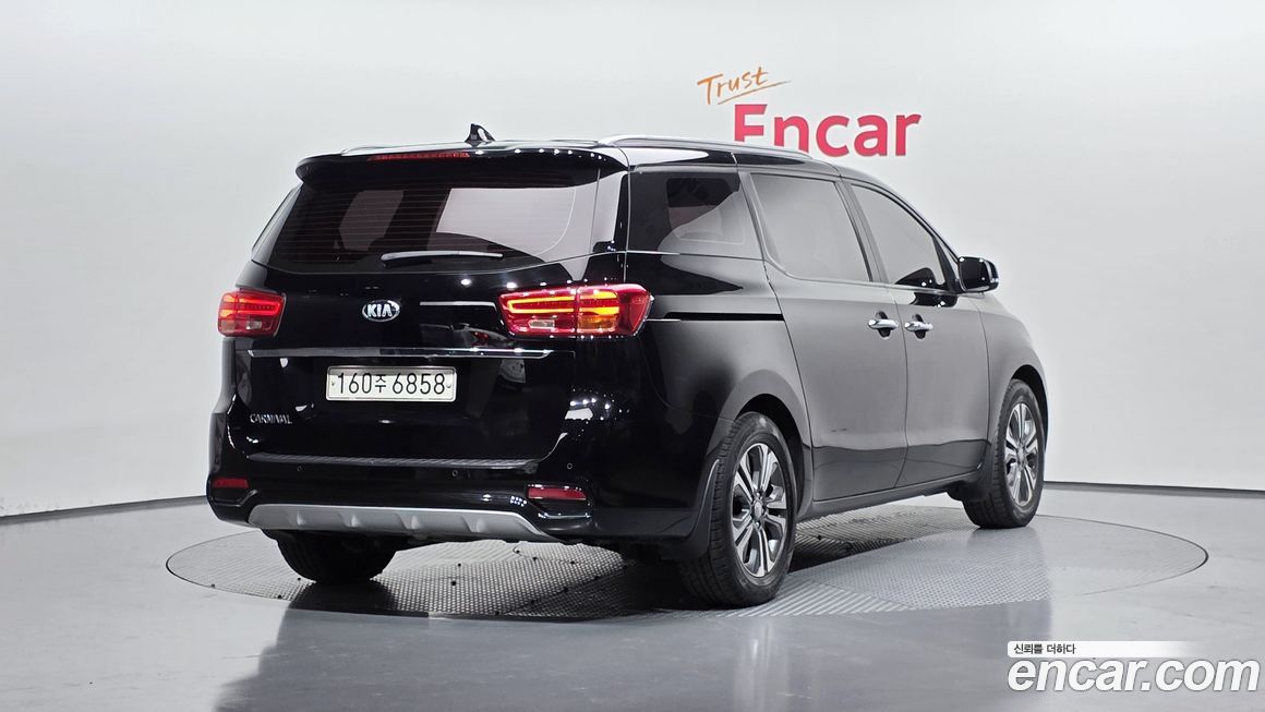 Kia Canival 2019