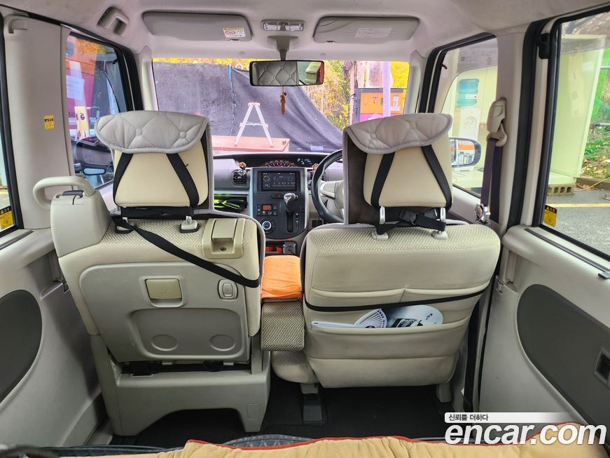 Daihatsu Tanto 2015