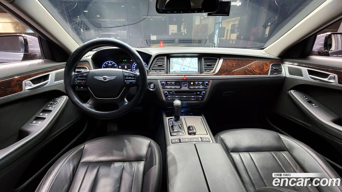 Hyundai Genesis 2016