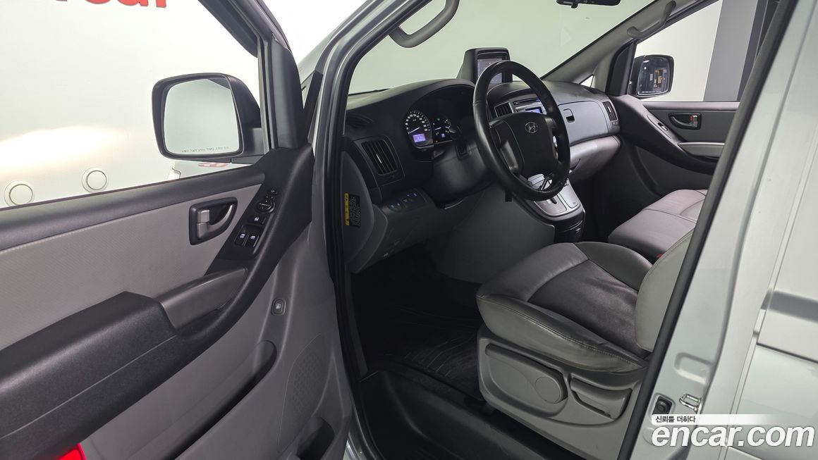 Hyundai Starex 2021