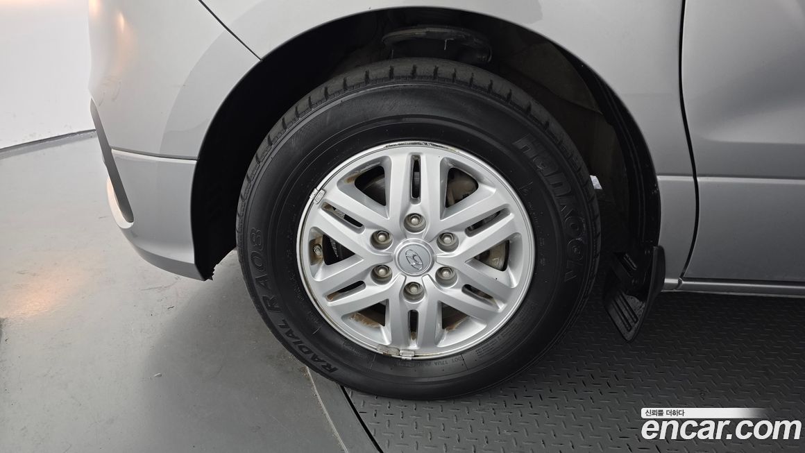 Hyundai Starex 2021