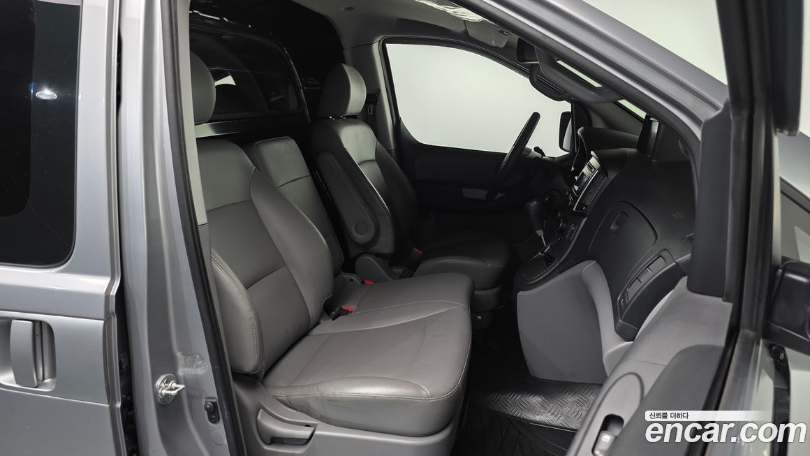 Hyundai Starex 2021