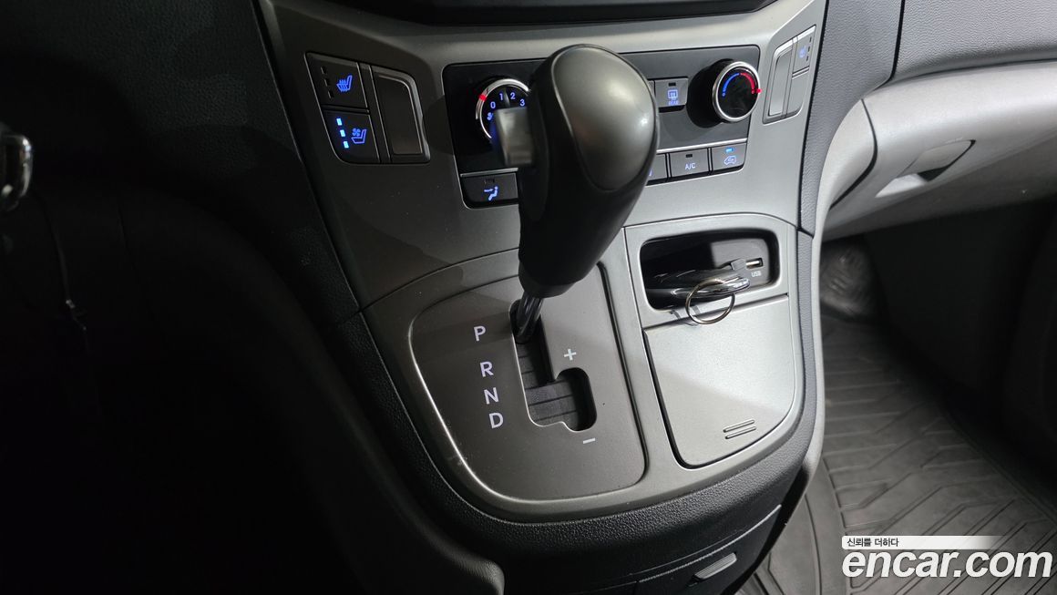 Hyundai Starex 2021