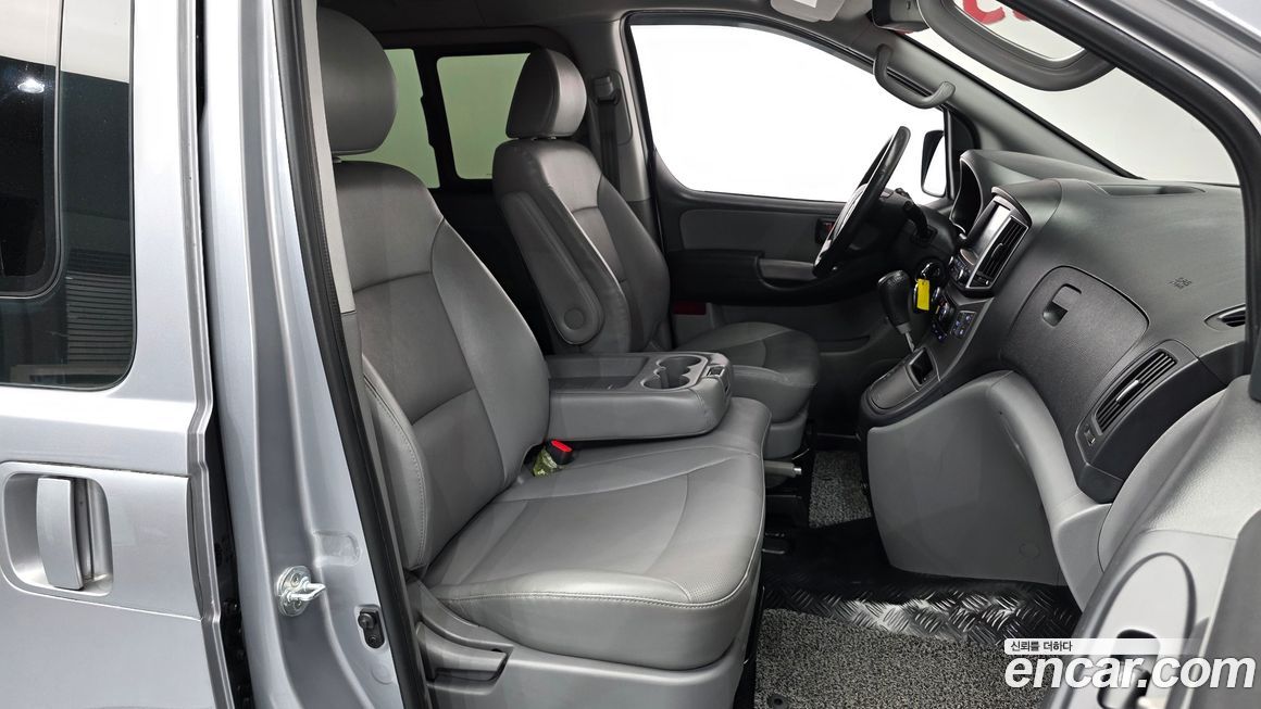 Hyundai Starex 2018