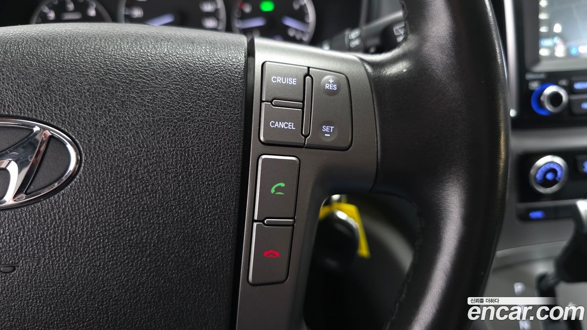 Hyundai Starex 2018