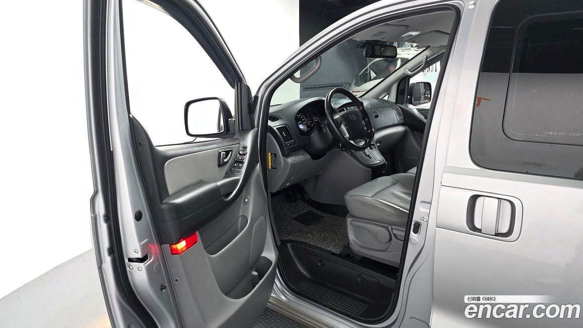 Hyundai Starex 2018