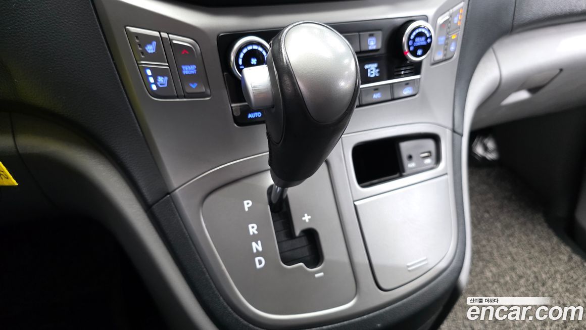 Hyundai Starex 2018