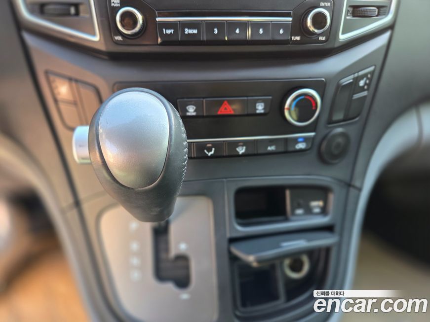 Hyundai Starex 2020
