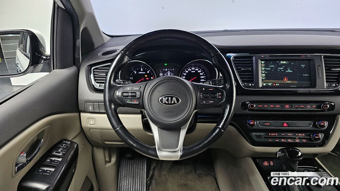 Kia Canival 2016