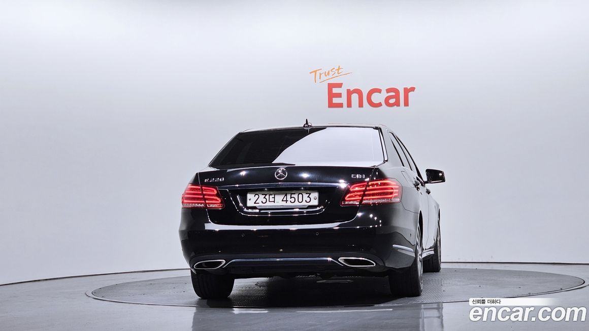Mercedes-Benz E-Class 2014