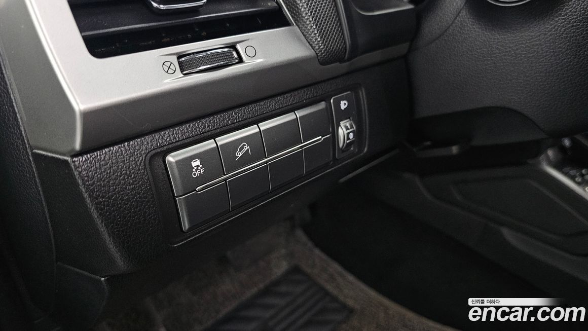 KG_Mobility_Ssangyong Rexton 2018