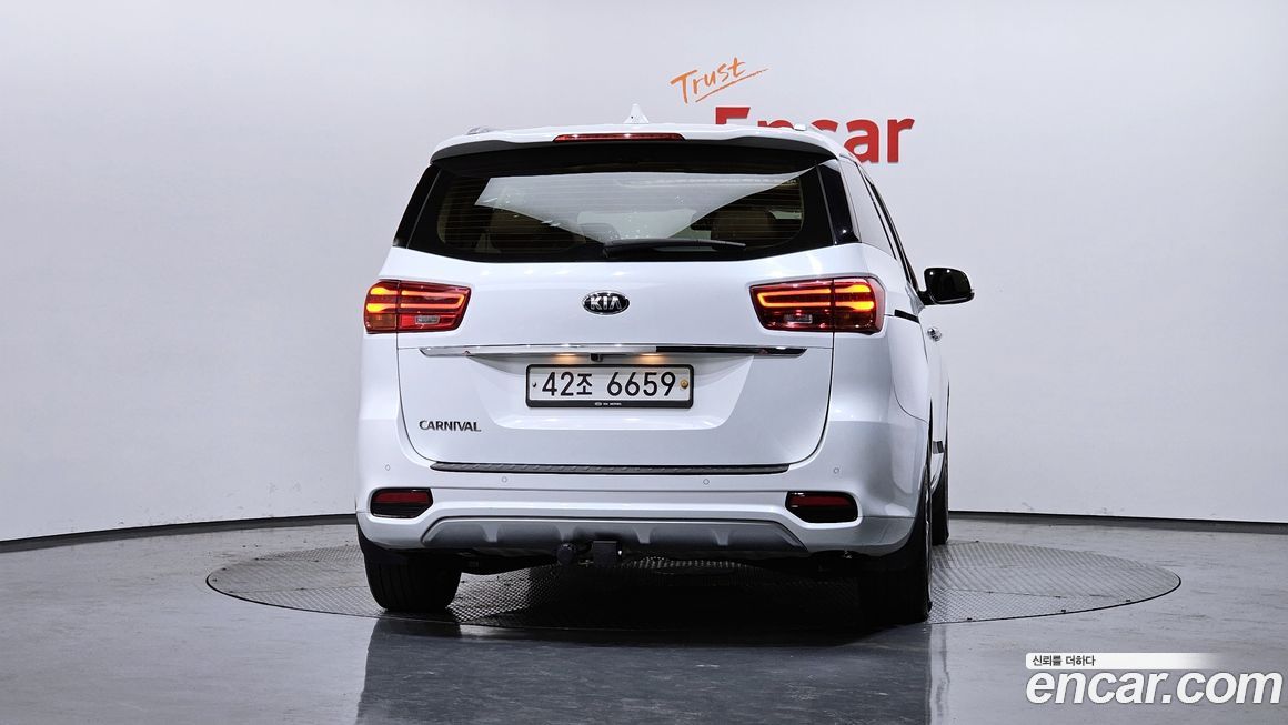 Kia Canival 2019