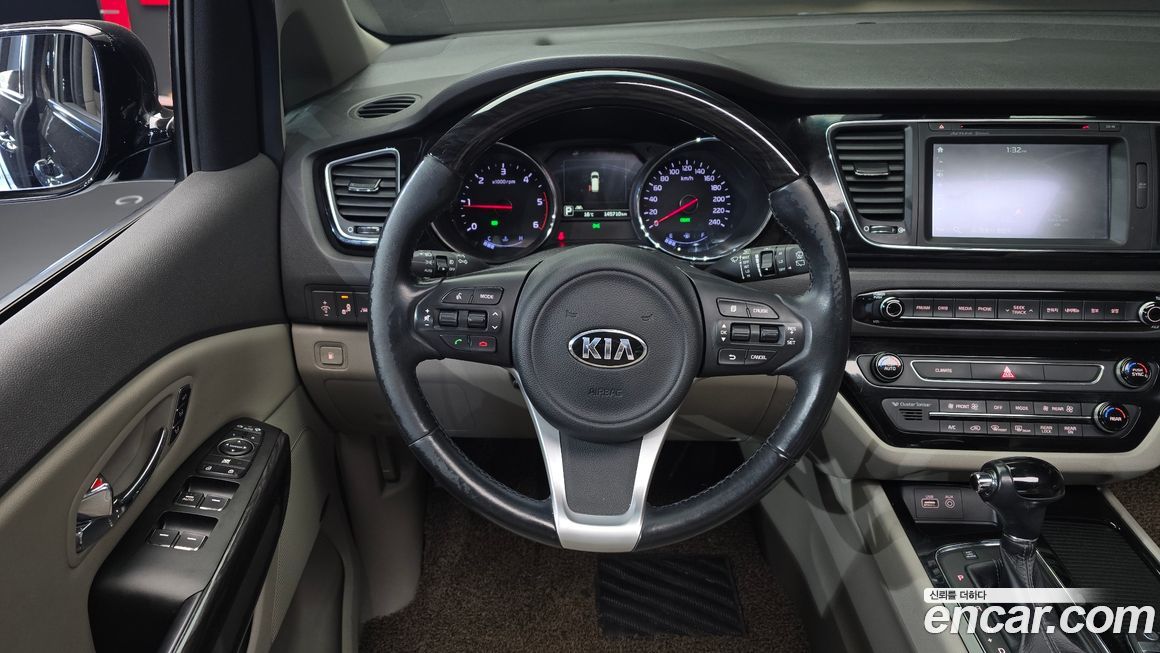 Kia Canival 2016