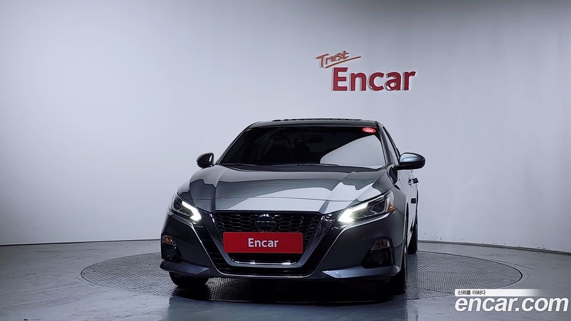 Nissan Altima 2019