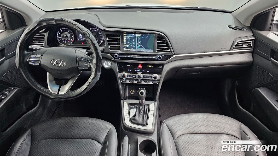 Hyundai AVANTE 2020