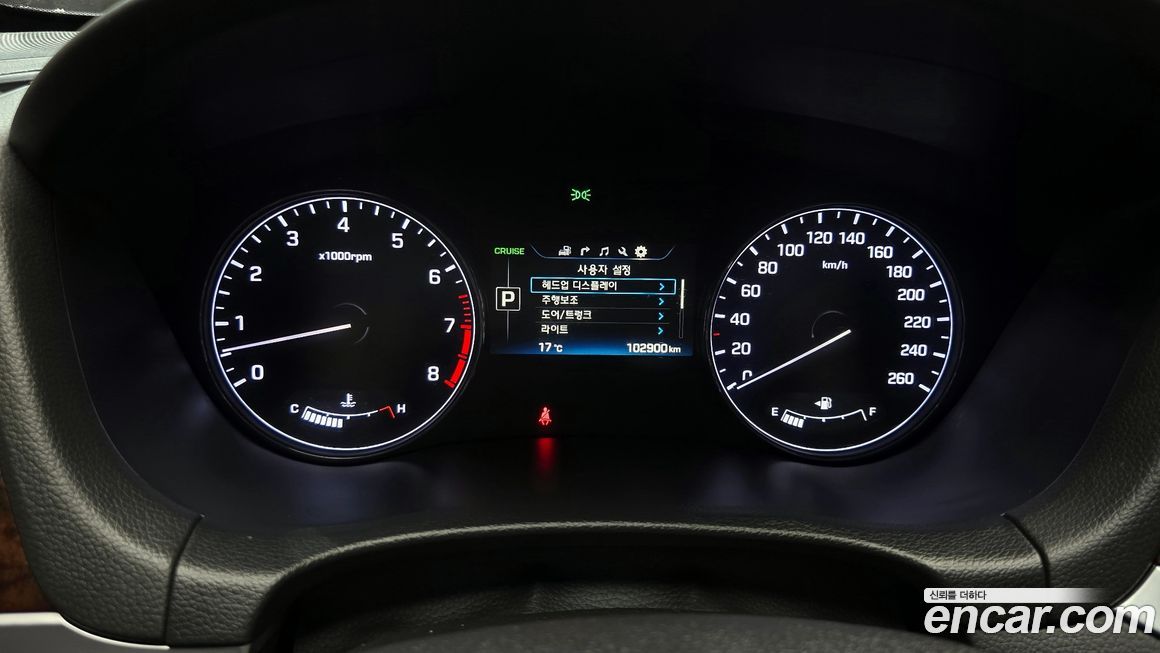 Hyundai Genesis 2016