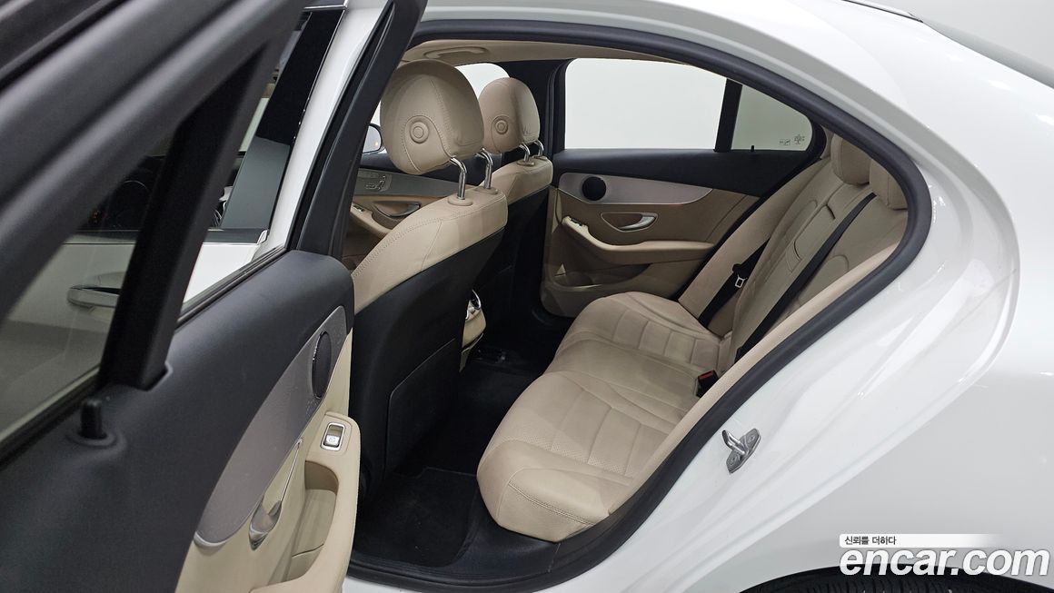 Mercedes-Benz C-Class 2018