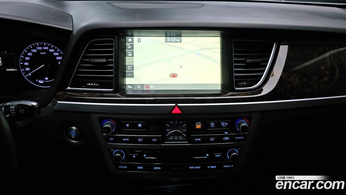 Hyundai Genesis 2016