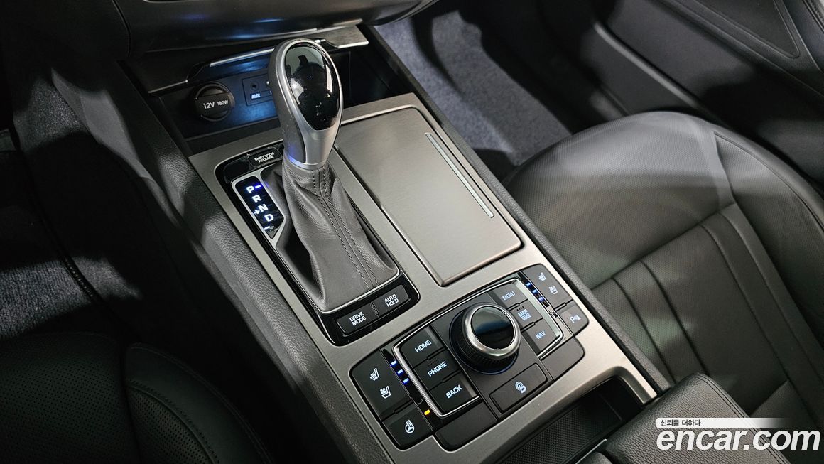 Hyundai Genesis 2014