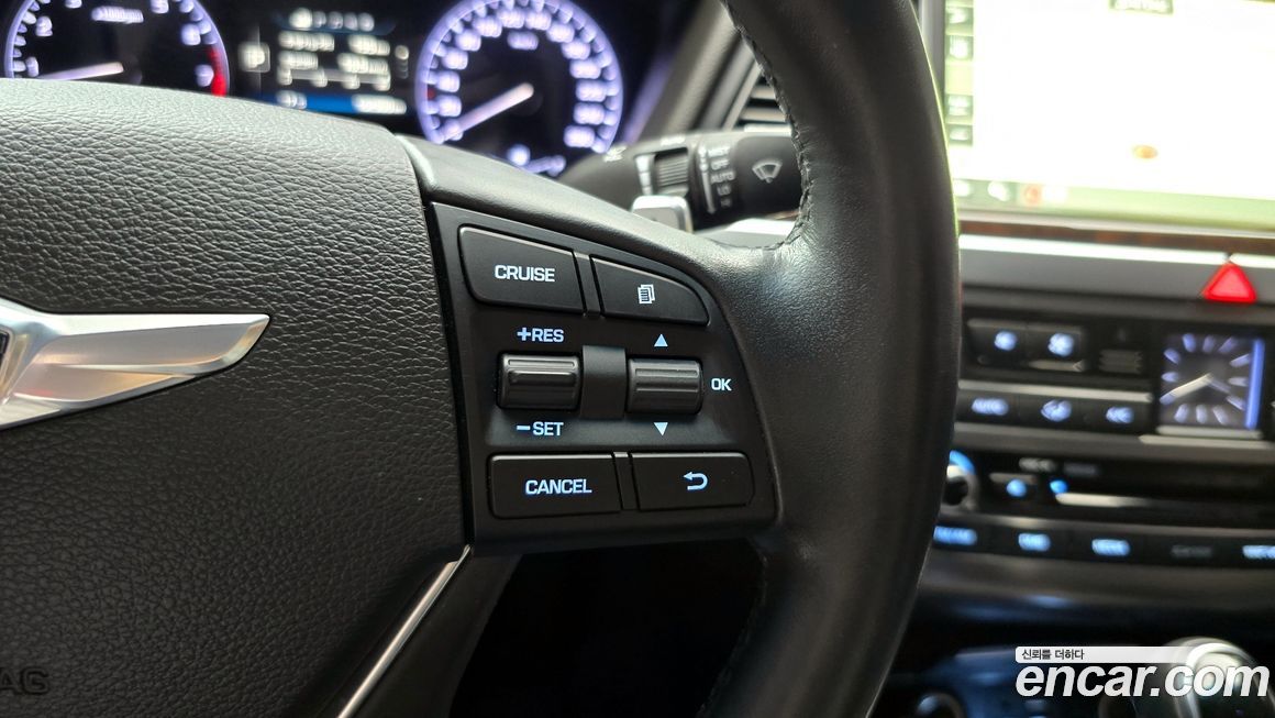 Hyundai Genesis 2016