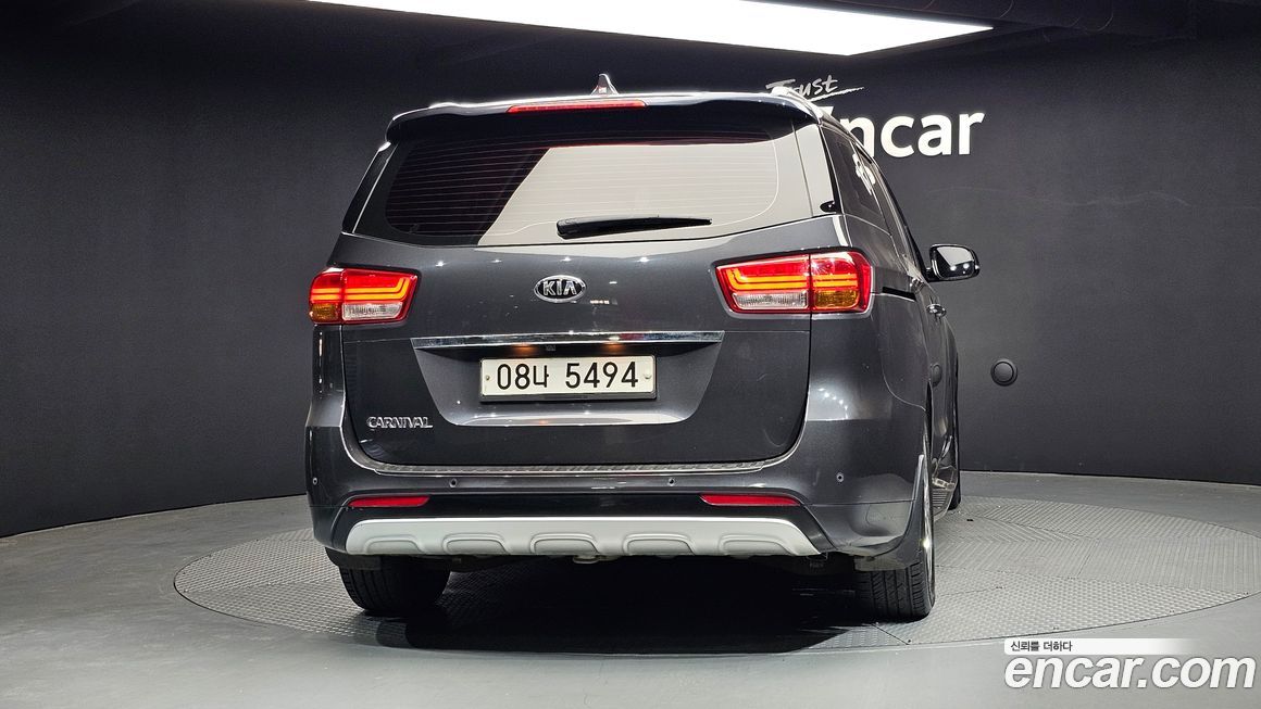 Kia Canival 2018
