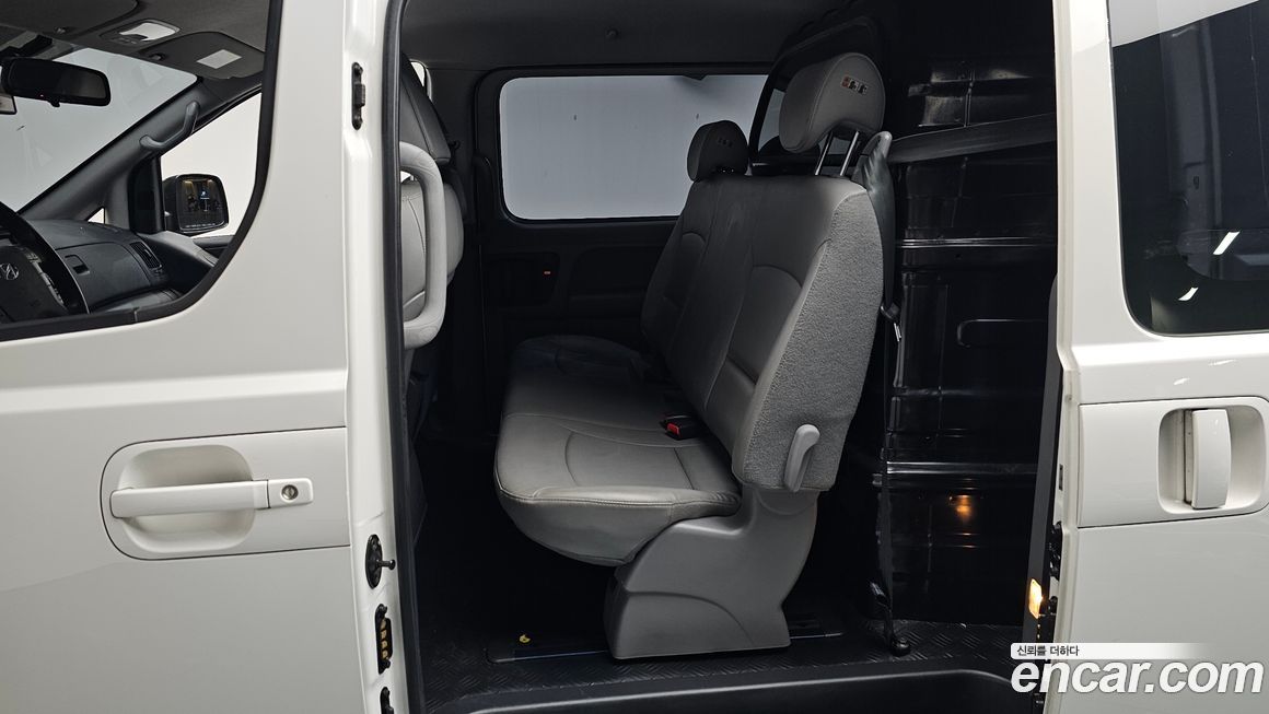 Hyundai Starex 2021