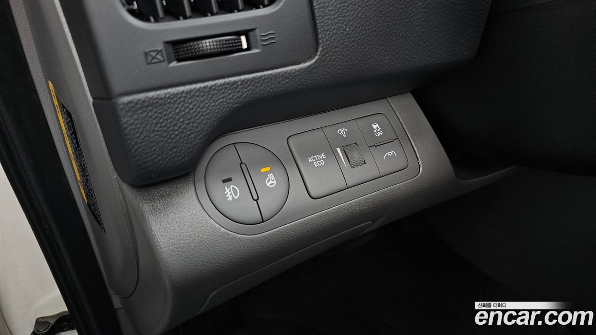 Hyundai Starex 2021
