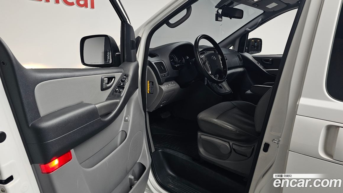 Hyundai Starex 2021