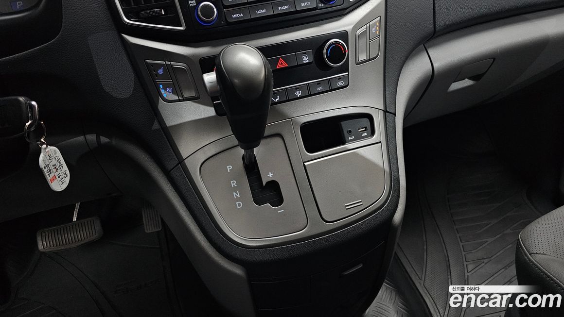 Hyundai Starex 2021