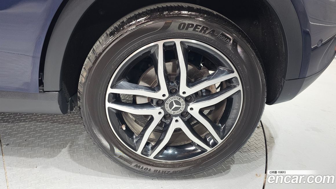 Mercedes-Benz GLA-Class 2018