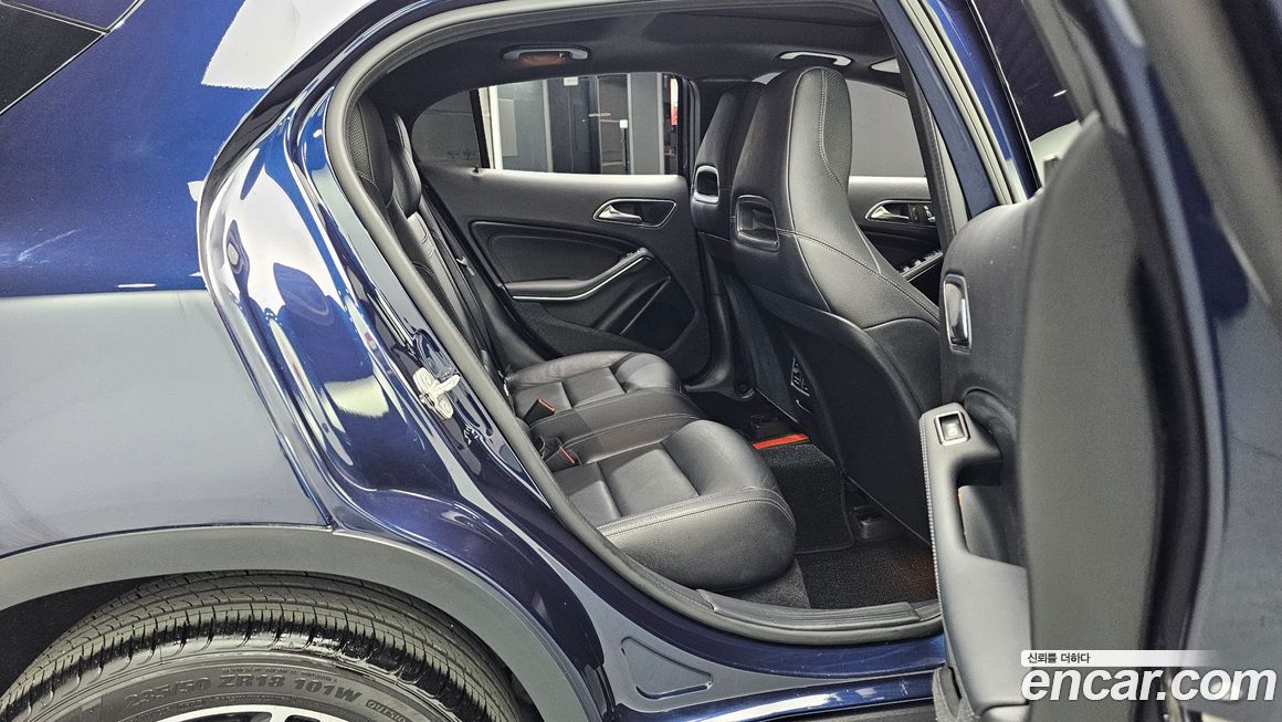 Mercedes-Benz GLA-Class 2018