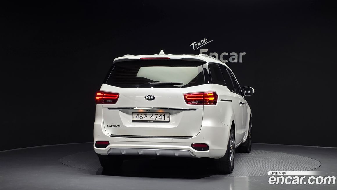 Kia Canival 2019