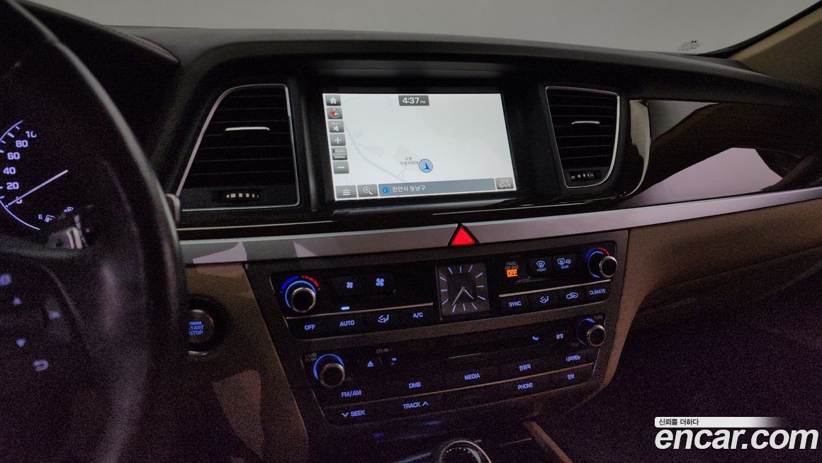 Hyundai Genesis 2016